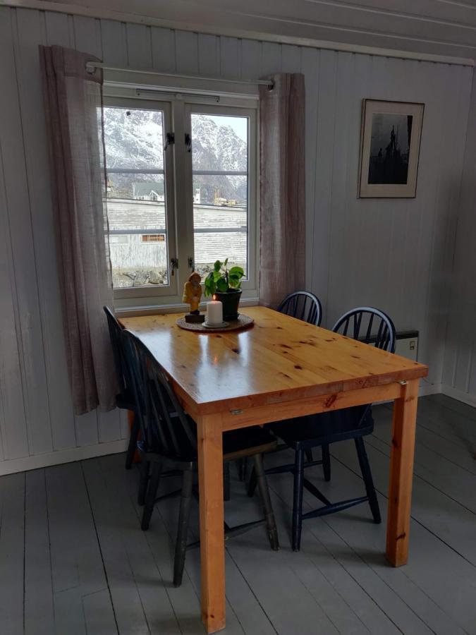 Fiskekrogen Rorbuer Henningsvaer Exterior photo