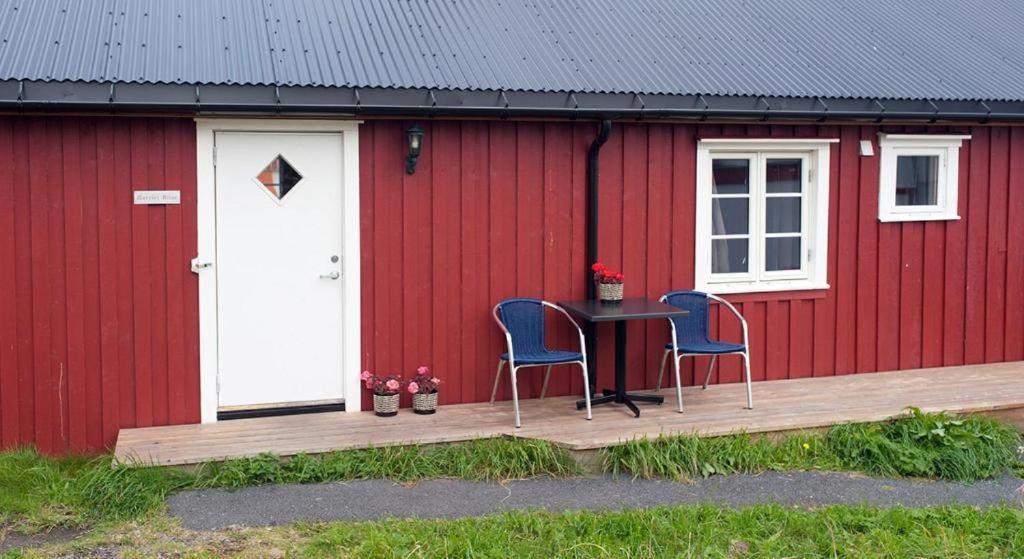 Fiskekrogen Rorbuer Henningsvaer Exterior photo